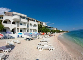 Гостиница Beachfront Apartments Tamaris  Подстрана
